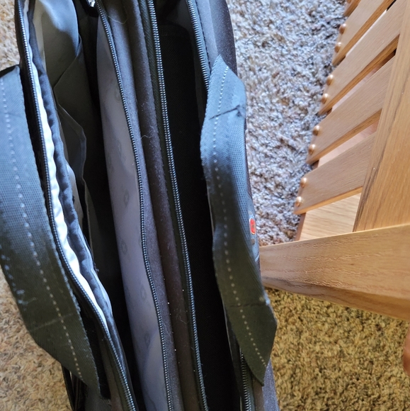 Swiss Gear Laptop Bag - Picture 3 of 4